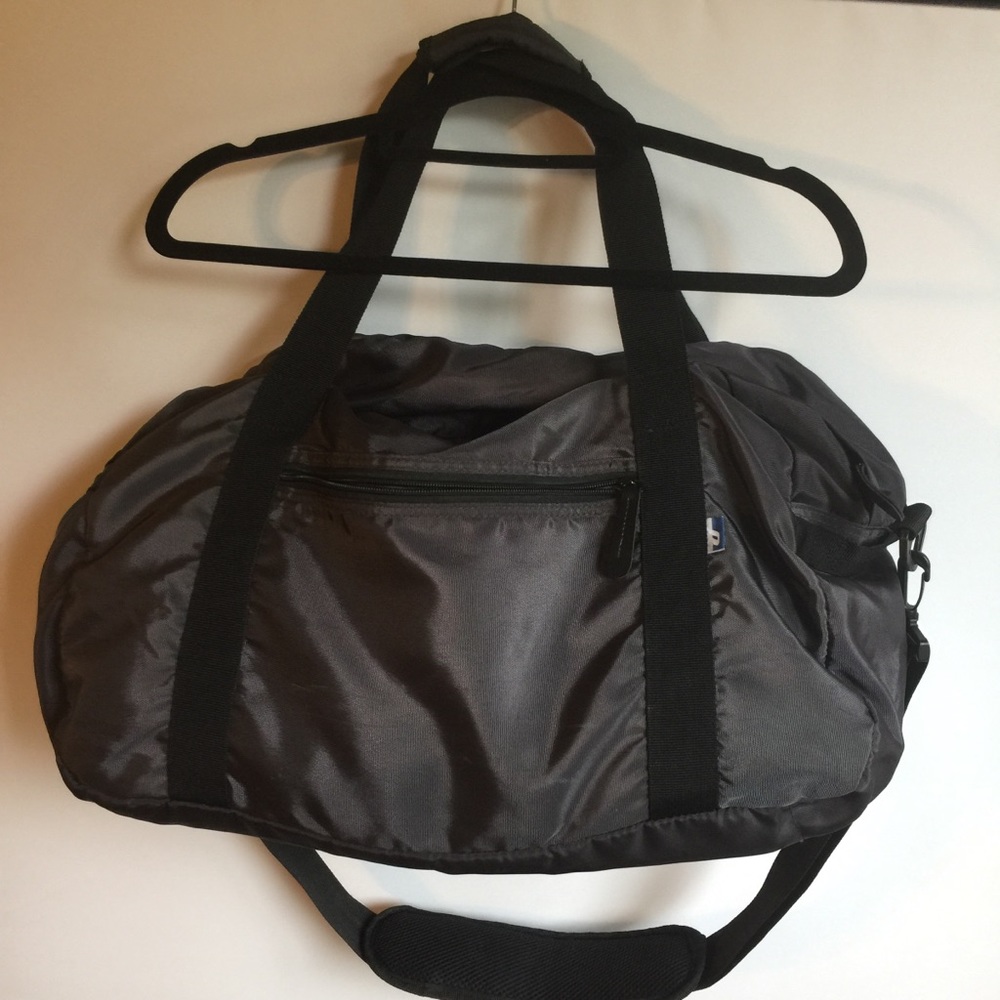 NYLON CHARCOAL GREY/BLACK NYLON MENS DUFFEL BAG